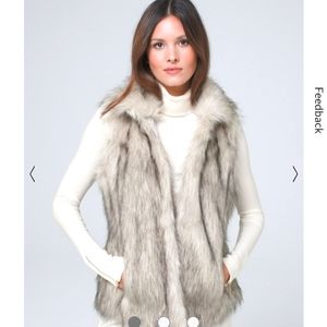 WHBM Faux Fur Vest. NwT  sz M